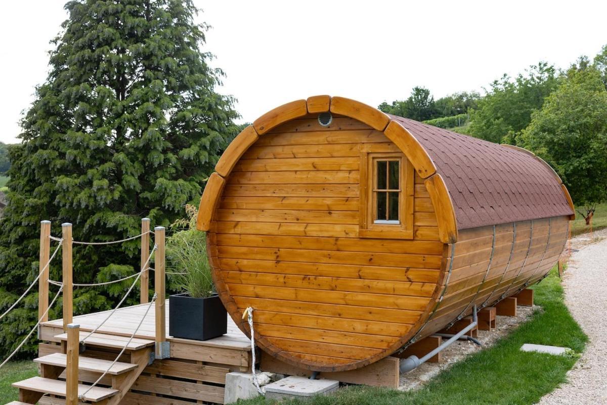 Nuit Insolite : Tonneau Enchante Cormoyeux Exterior foto
